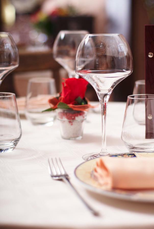Logis Hotel Le Cor D'Argent 외부 사진
